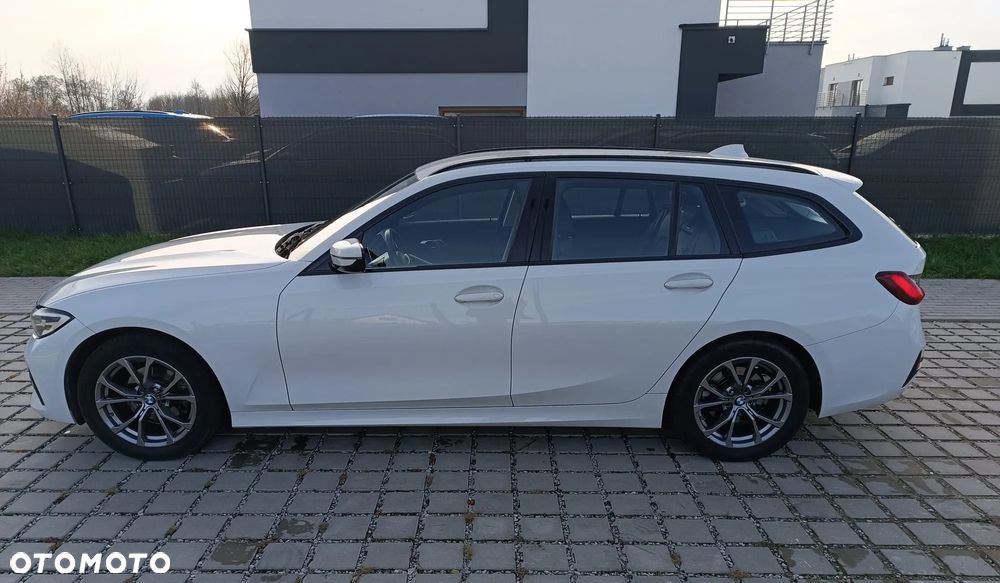 BMW Seria 3 318i Sport Line - 3