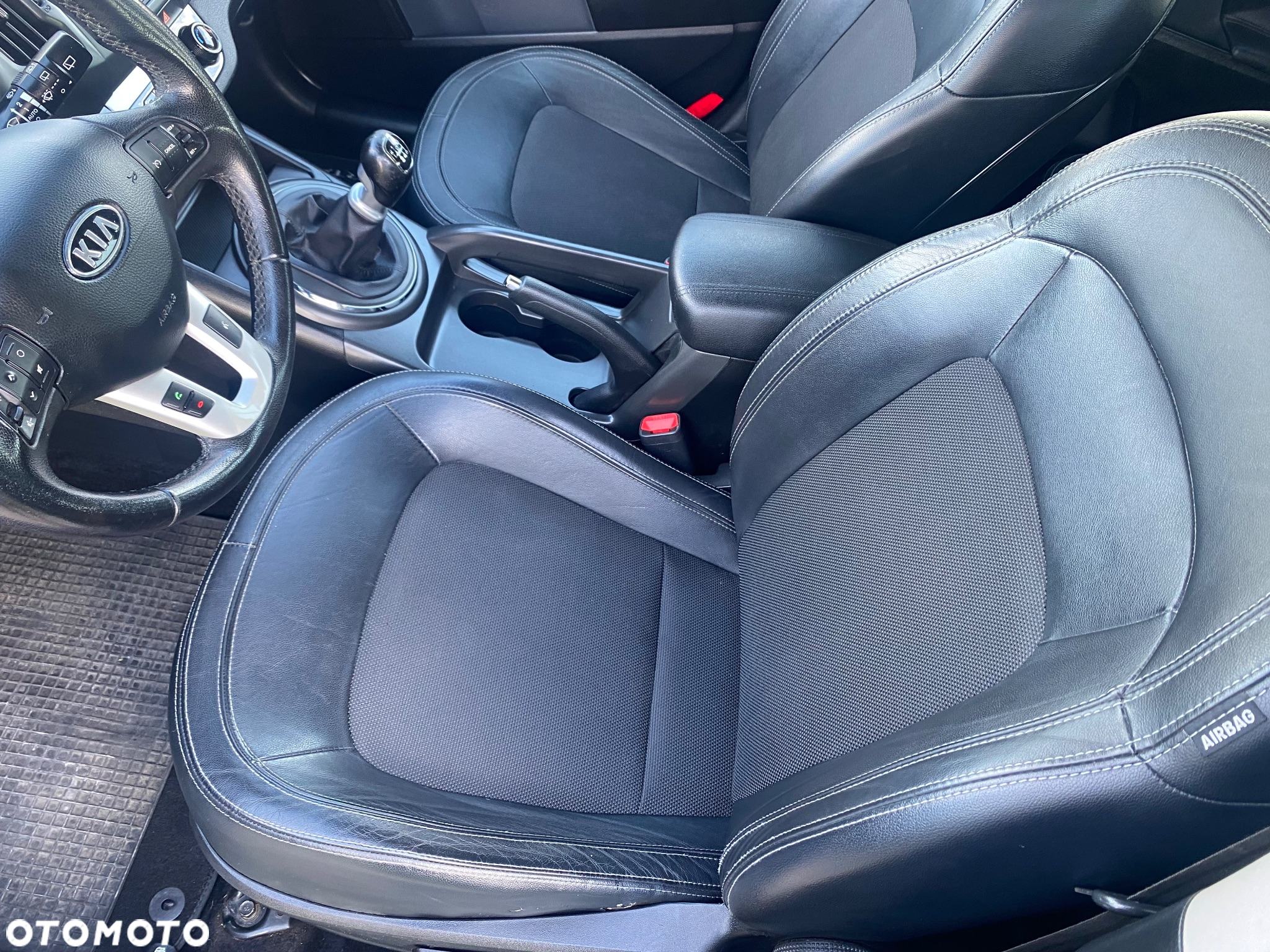 Hyundai ix35 1.6 2WD Fifa World Cup Edition - 8
