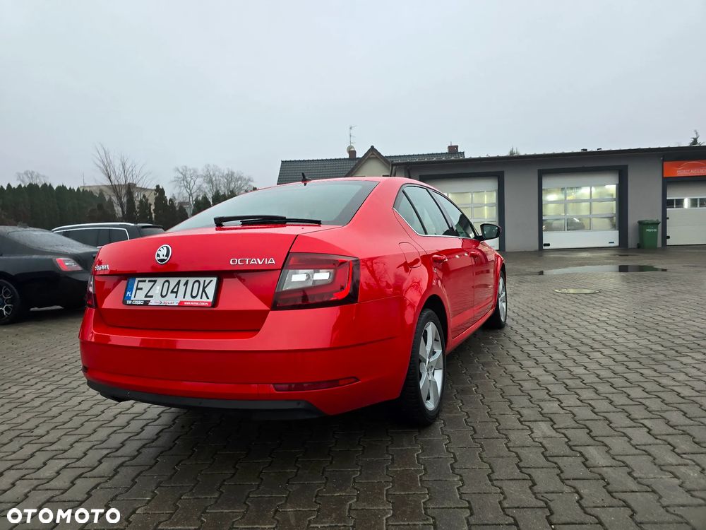 Skoda Octavia 2.0 TDI Style - 8