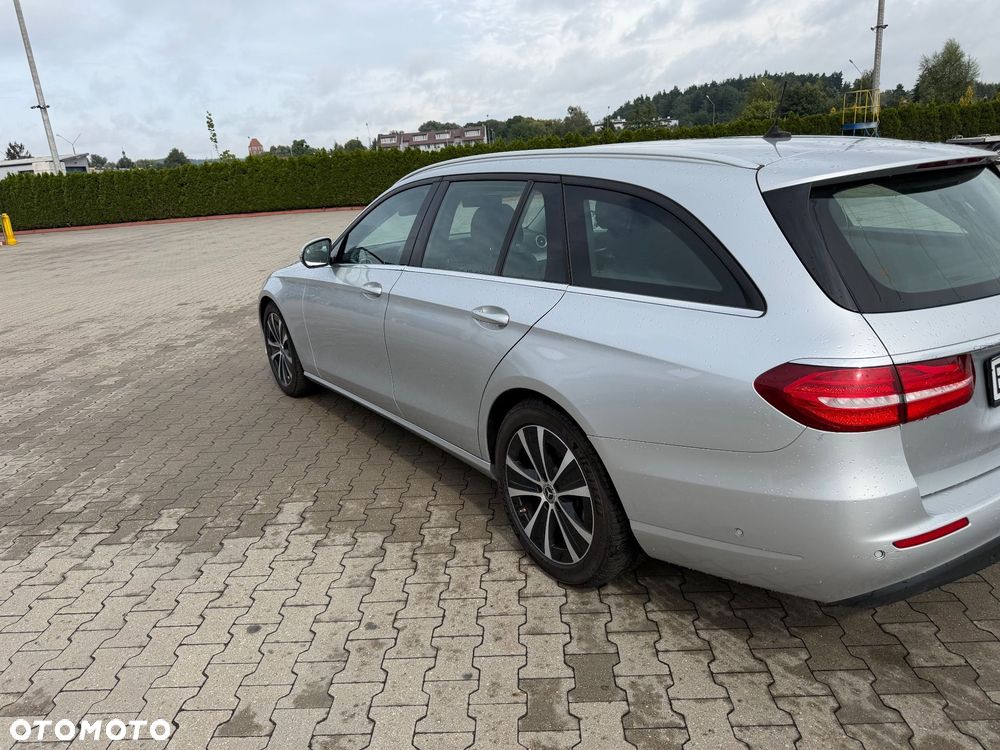 Mercedes-Benz Klasa E - 2