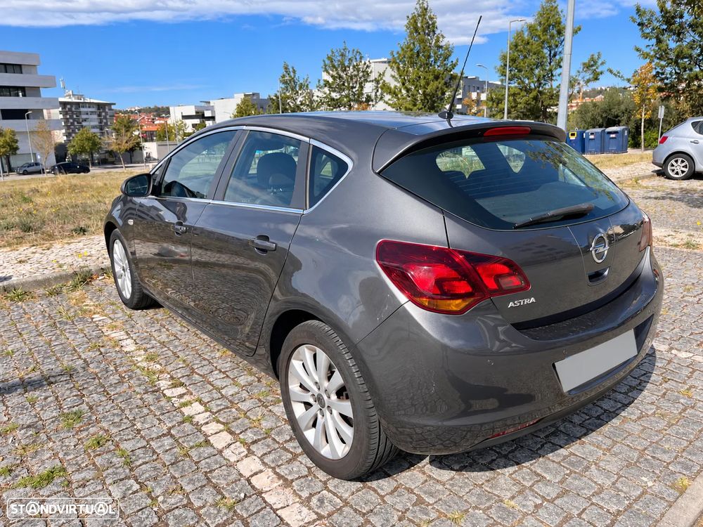 Opel Astra 1.7 CDTi Cosmo Start/Stop - 3