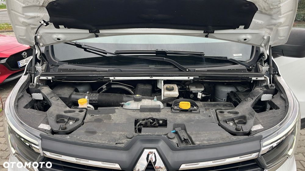 Renault Trafic - 16