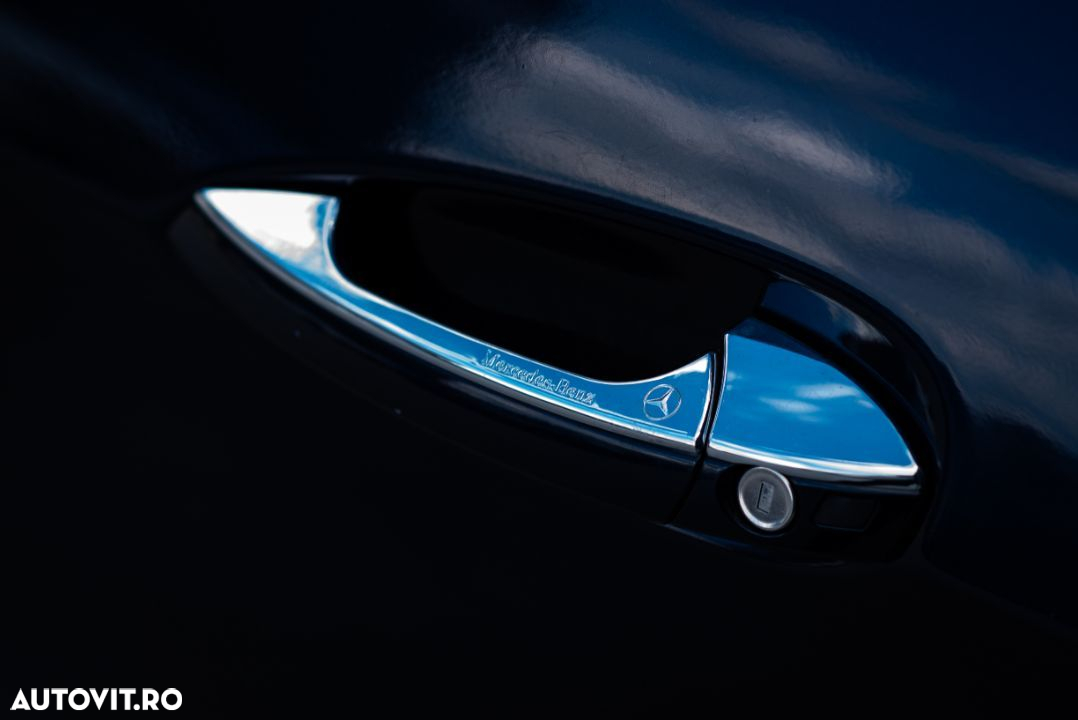 Mercedes-Benz E 300 CDI BlueTEC - 12