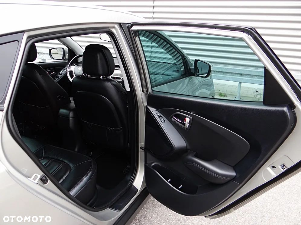 Hyundai ix35 2.0 CRDi 4WD Automatik Premium - 38