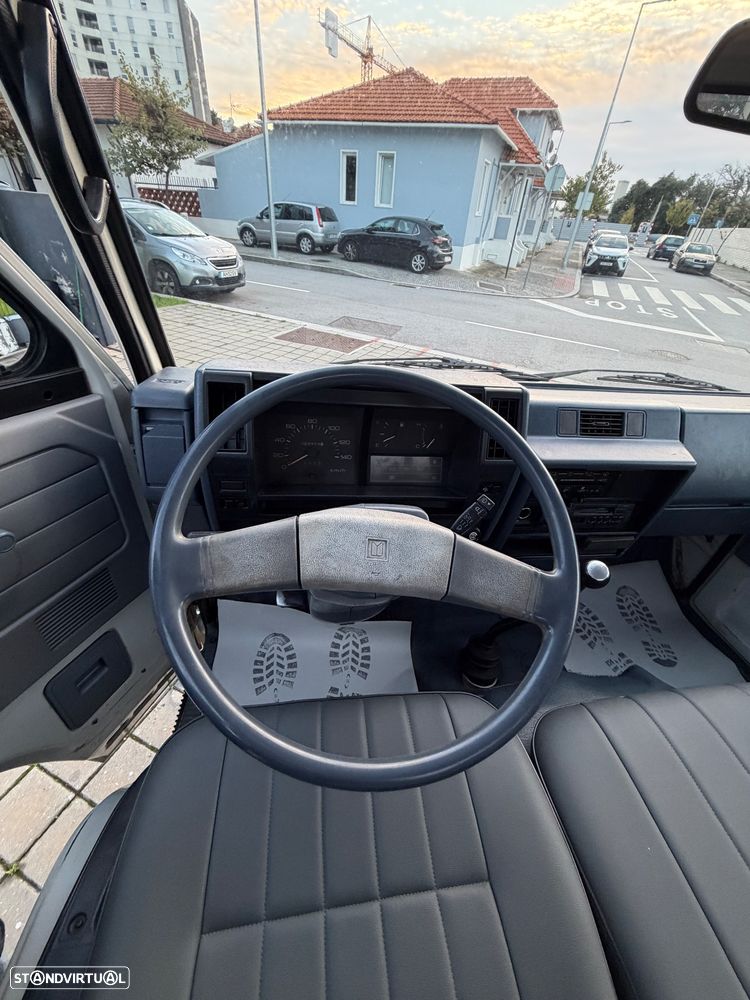 Isuzu NKR 2.8 DIESEL 3 LUGARES COM CAIXA ABERTA - 12