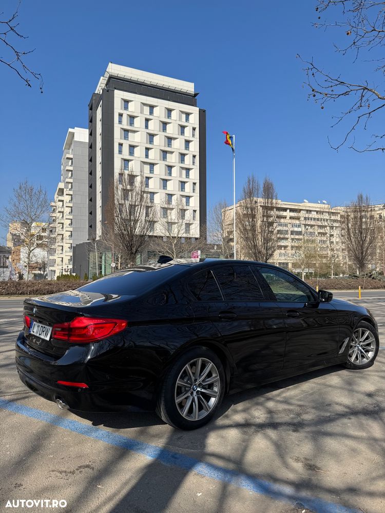 BMW Seria 5 520d Efficient Dynamics Edition Aut. Sport Line - 13
