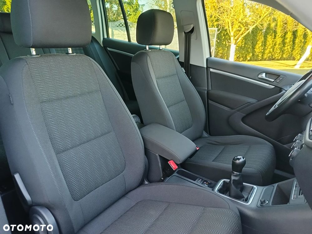 Volkswagen Tiguan 2.0 TDI SCR 4Motion (BlueMotion Tech) Comfortline - 12