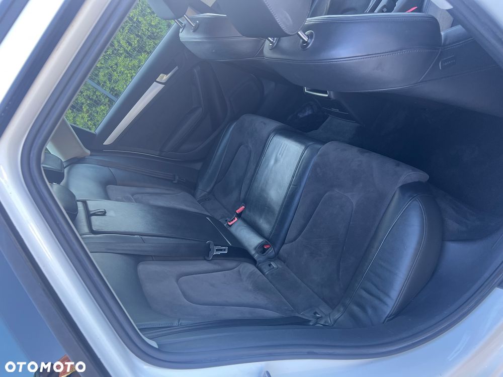 Audi A4 Avant 2.0 TFSI Ambition - 17