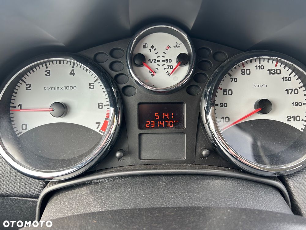 Peugeot 207 1.6 - 13