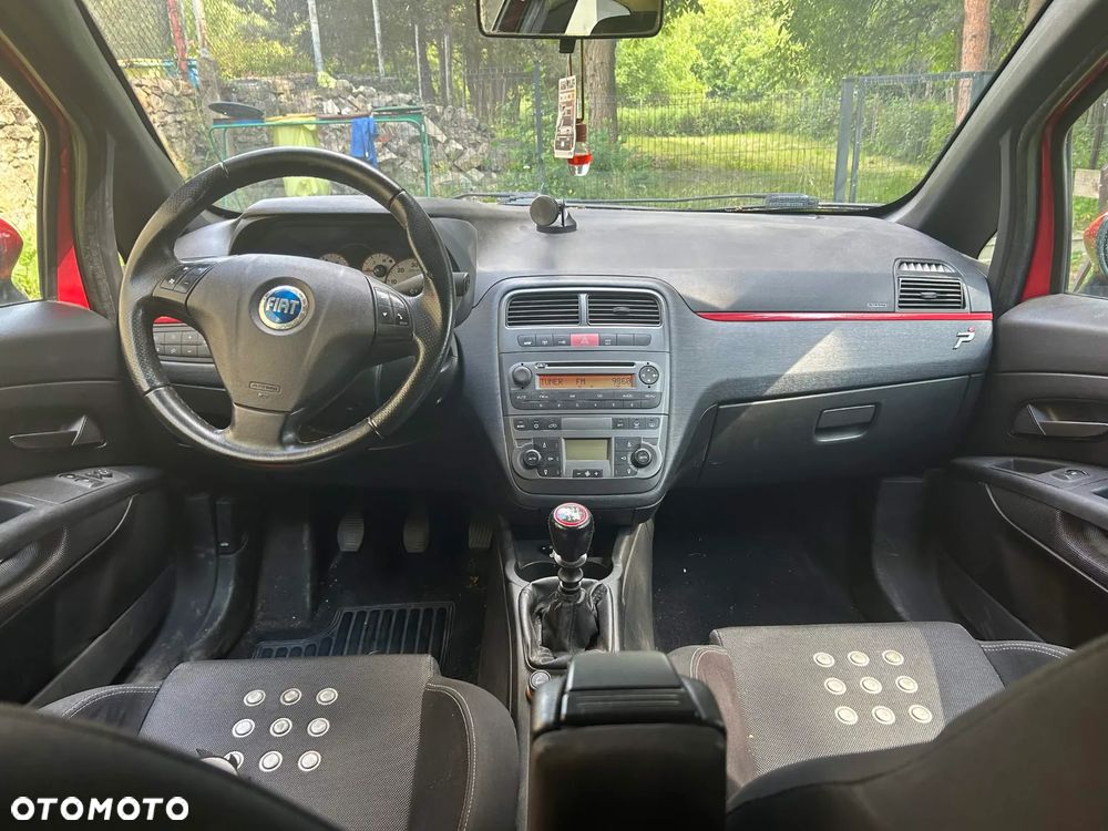 Fiat Grande Punto - 5