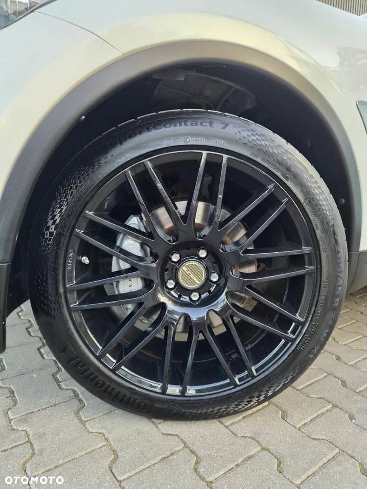 Infiniti QX70 3.7 S Premium - 12