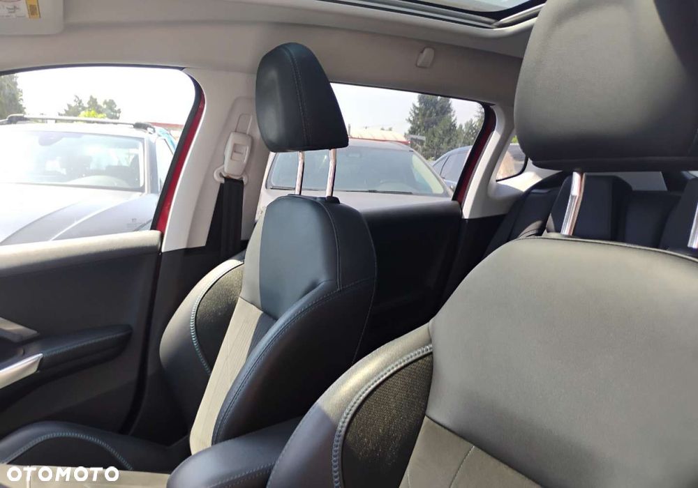 Peugeot 2008 - 9