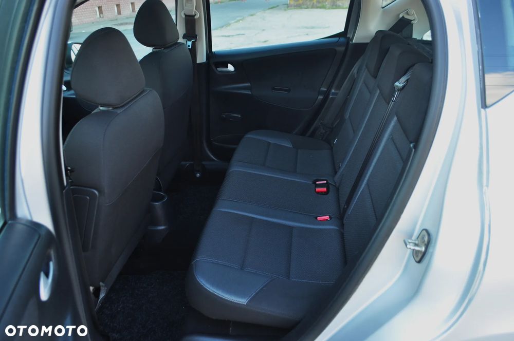 Peugeot 207 SW 95 VTi Family - 24