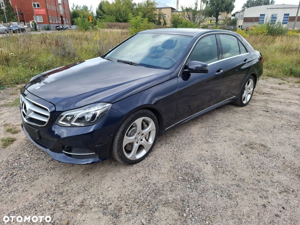 Mercedes-Benz Klasa E 500 BlueEff Avantgarde - 2