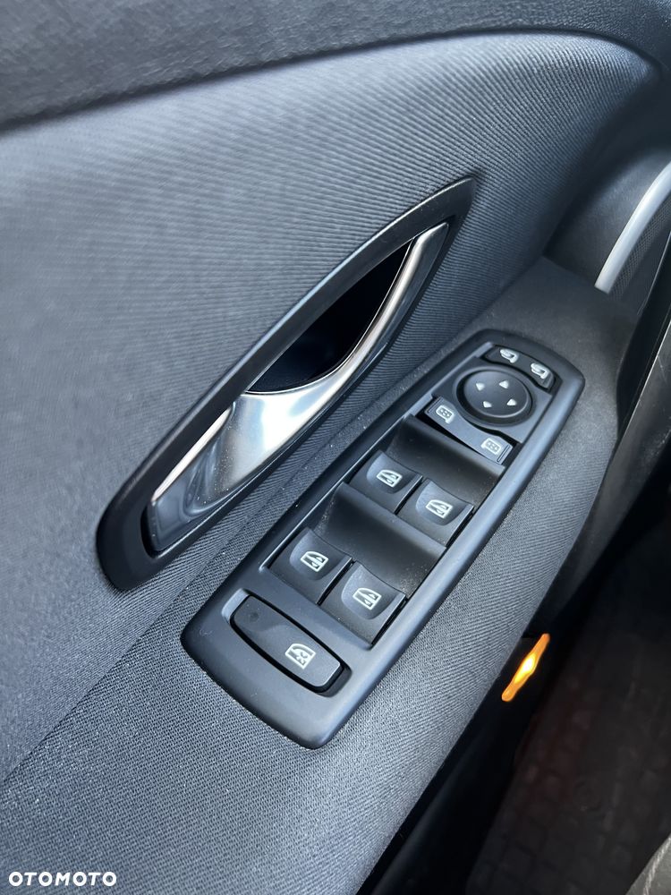 Renault Megane TCe 130 Dynamique - 10