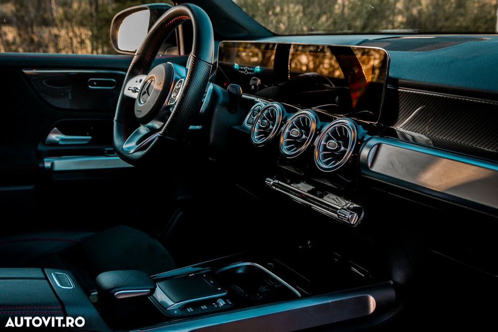 Mercedes-Benz GLB 180 7G-DCT - 14