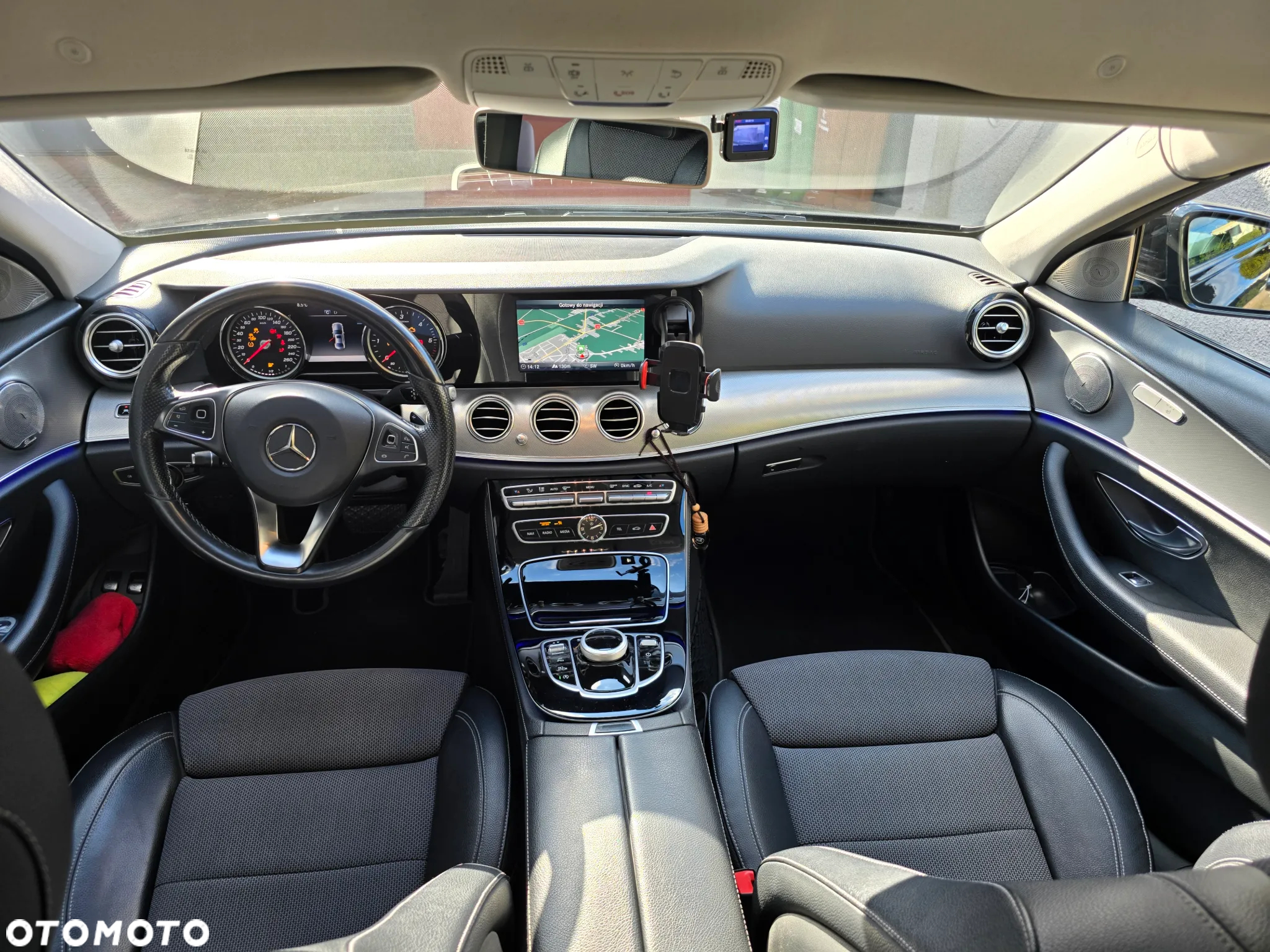 Mercedes-Benz Klasa E 220 d 4Matic 9G-TRONIC AMG Line - 15