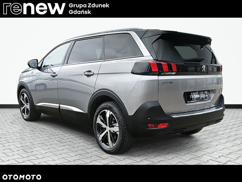 Peugeot 5008 - 8