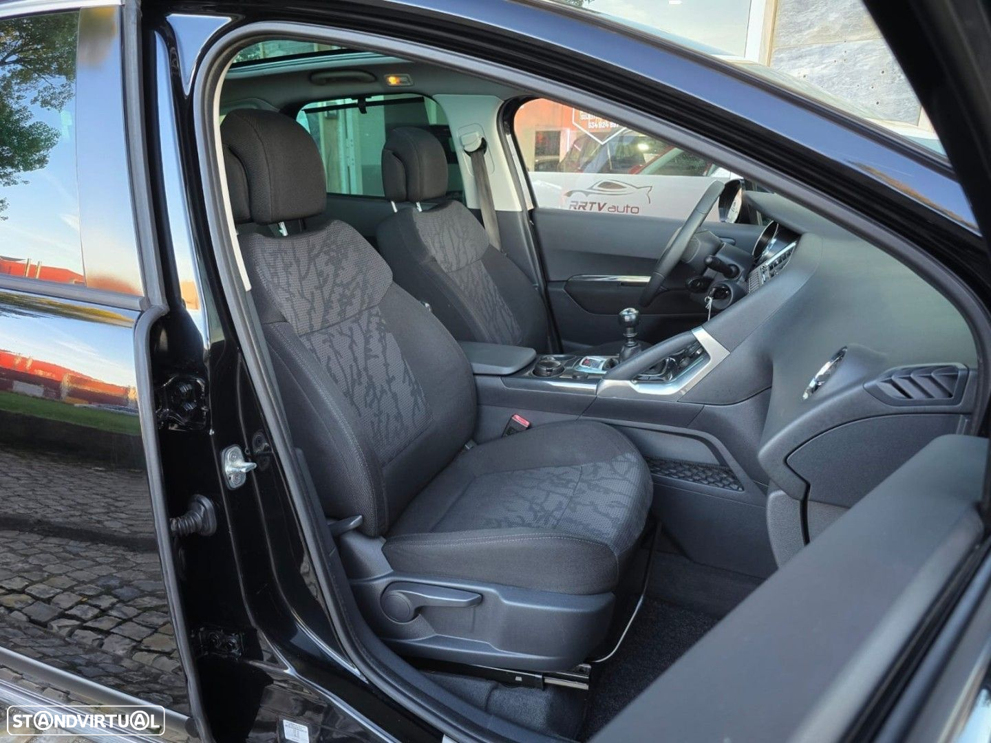 Peugeot 3008 1.6 HDi Premium - 17