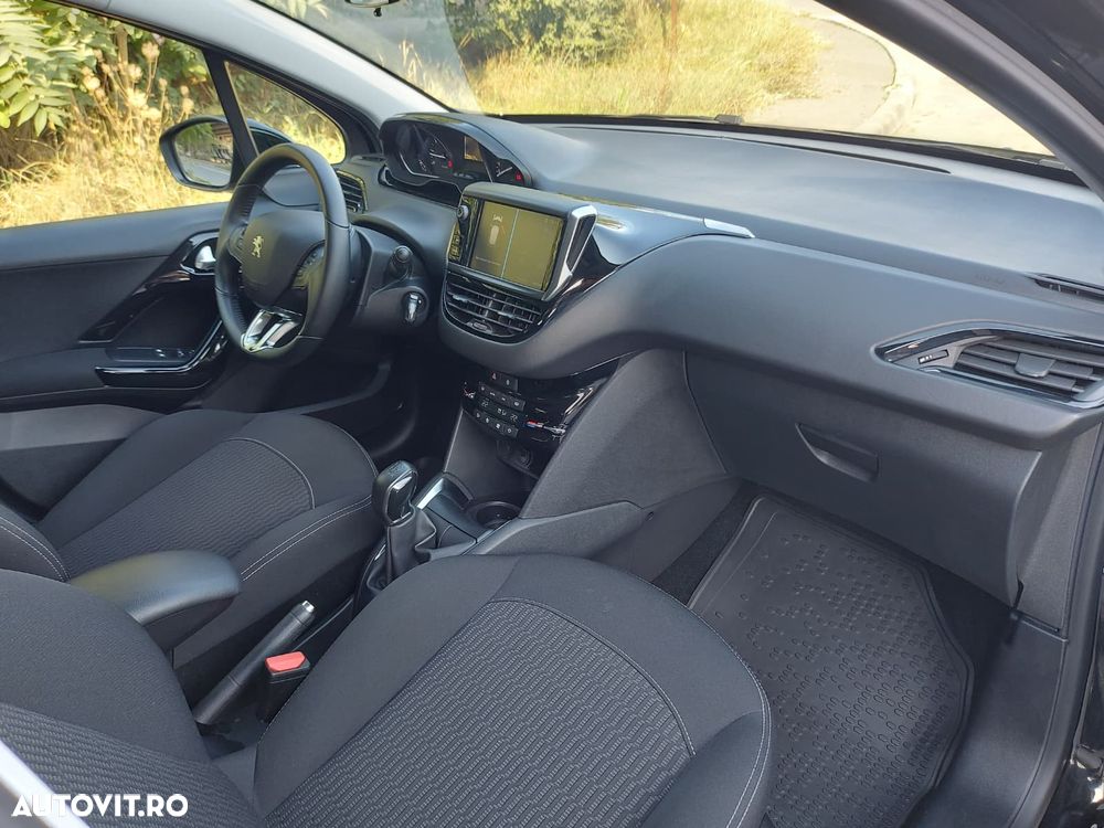 PEUGEOT 208 2018 — imagine 16