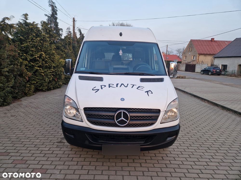 Mercedes-Benz Sprinter - 4
