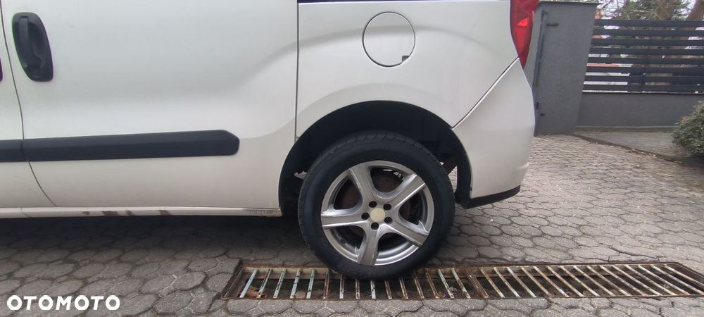 Fiat Doblo 1.6 Multijet 16V Emotion - 17