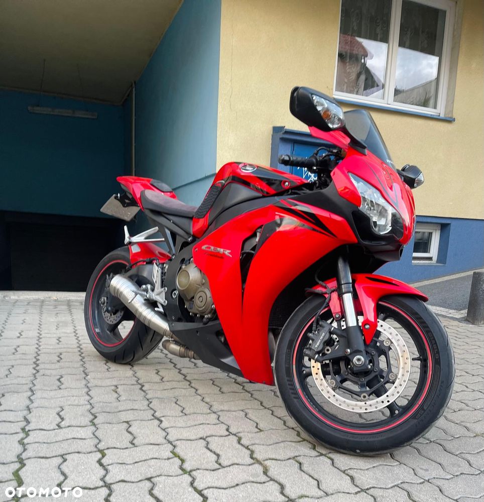 Honda CBR - 1
