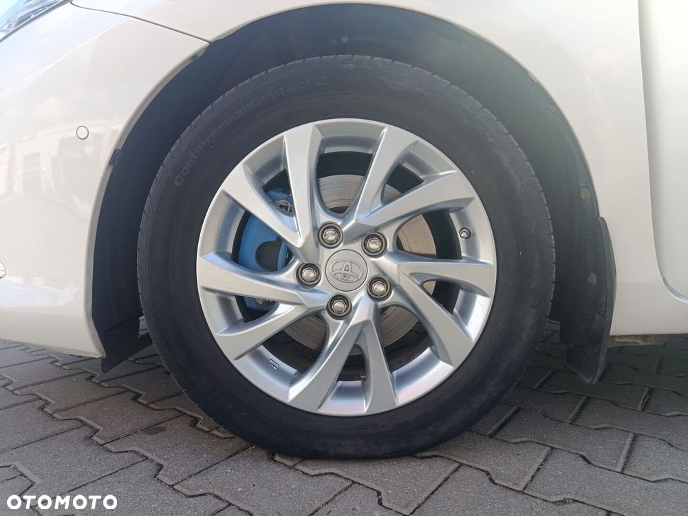 Toyota Auris - 19