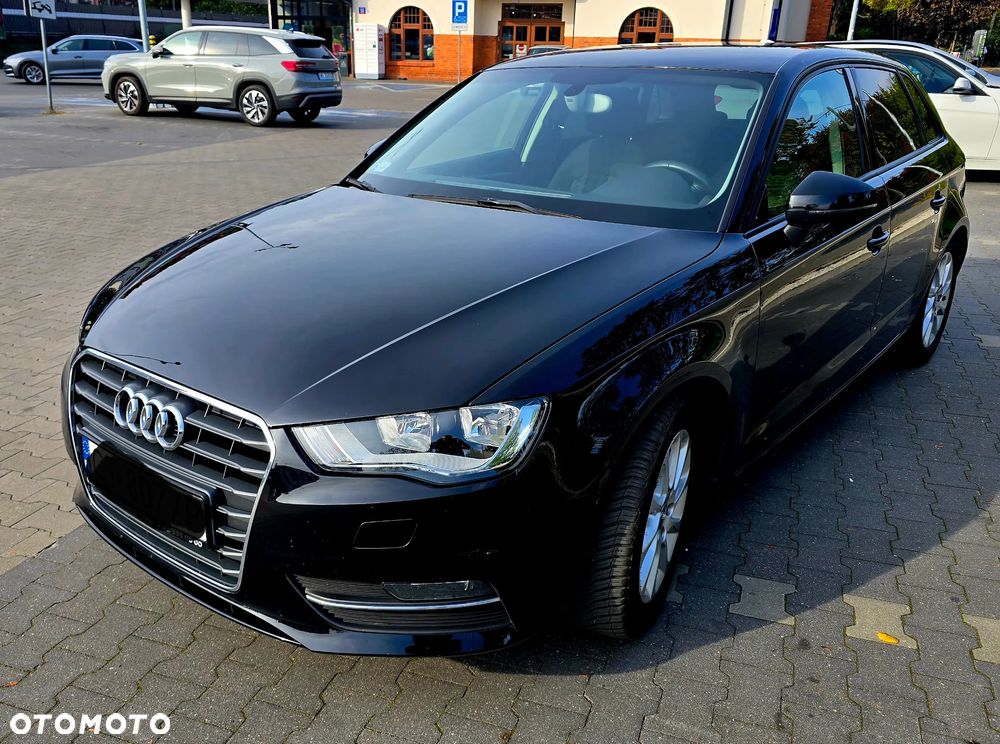 Audi A3 Sportback 1.4 TFSI Attraction - 2
