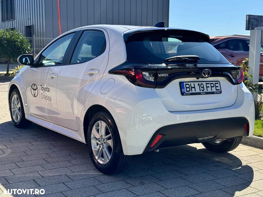 Toyota Yaris 1.5 VVT-i HSD Active - 5