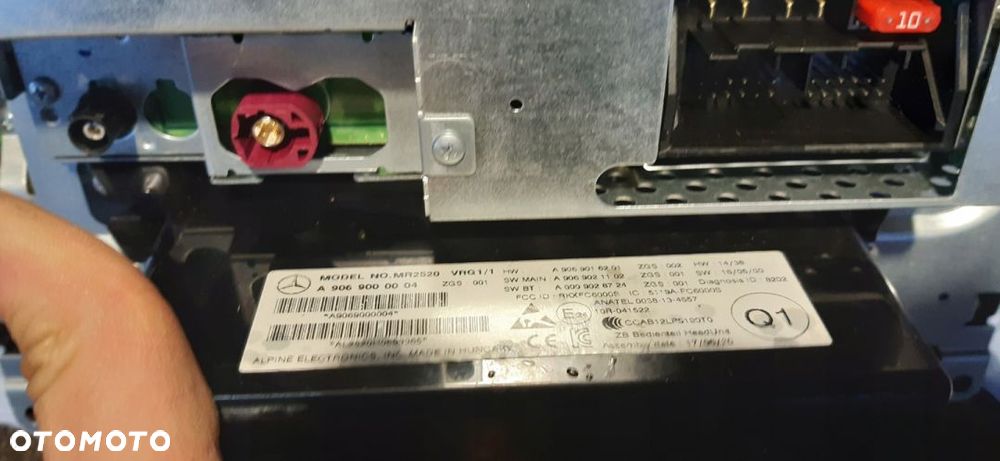 Mercedes Actros Radio - 8