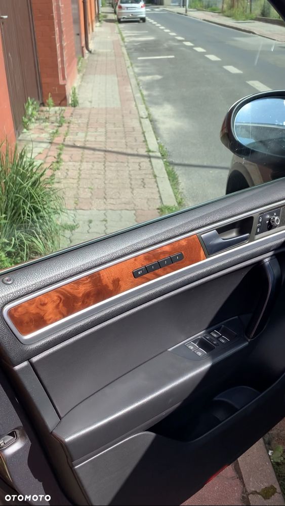 Volkswagen Touareg 3.0 V6 TDI BMT - 4