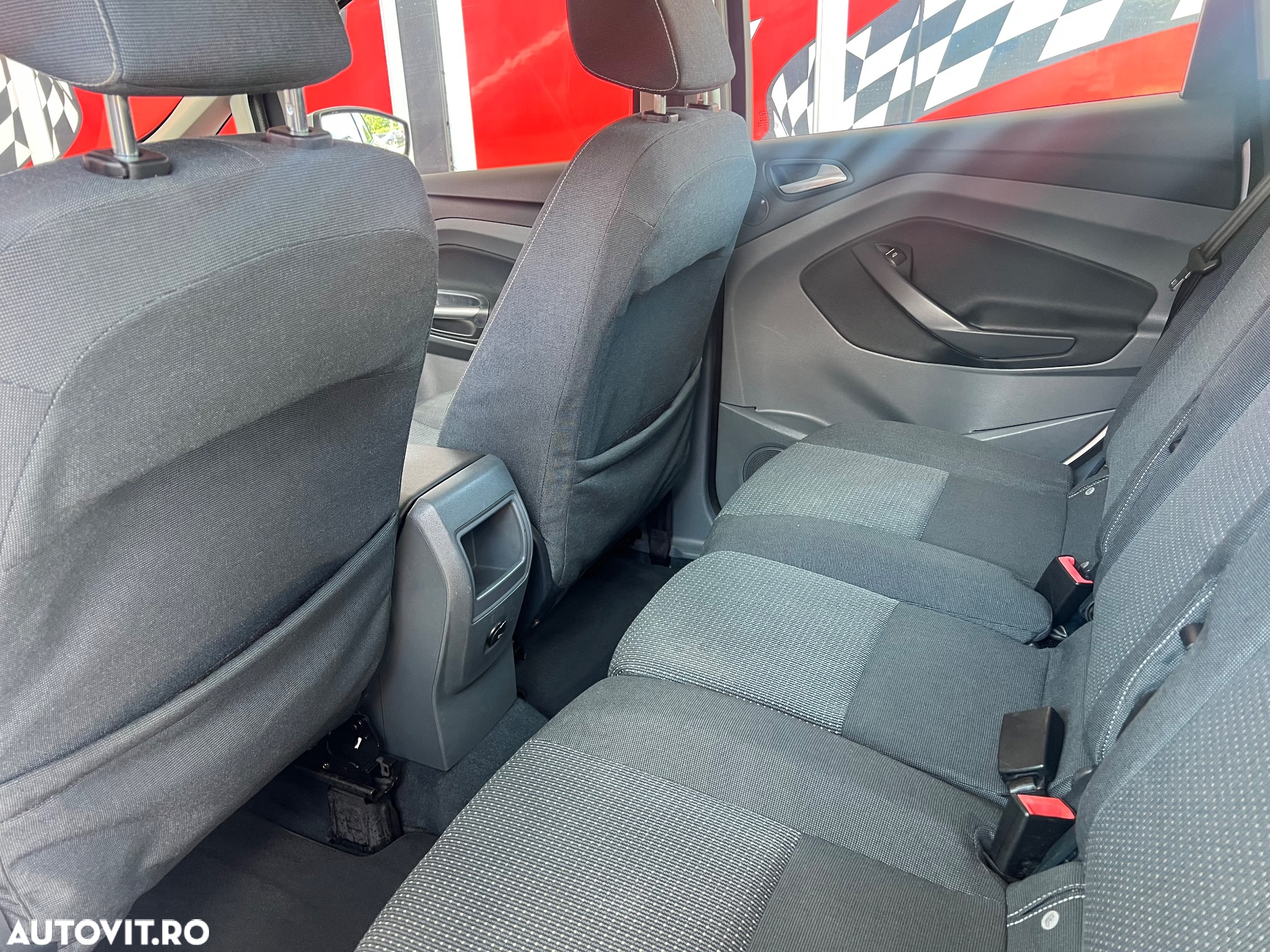 Ford C-Max 1.6 TDCi Titanium - 6
