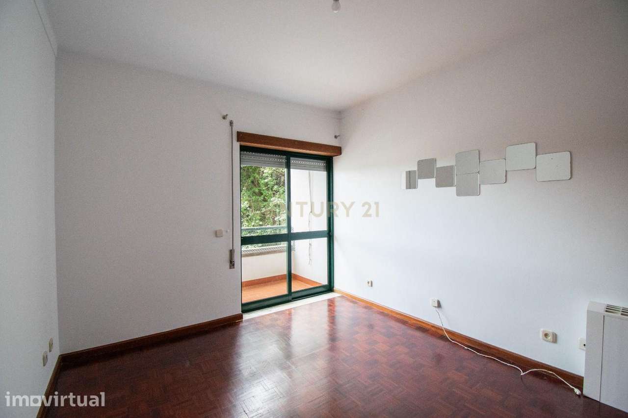 Apartamento T2, para arrendamento, na Rua Nova de São Sebastião, Oliva - Grande imagem: 3/12