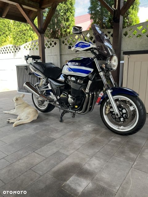 Suzuki GSX - 1