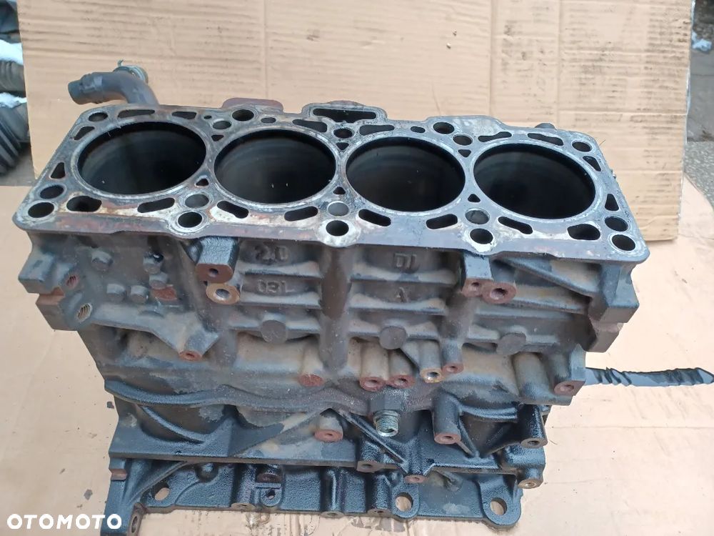 BLOK SILNIKA PANEWKI AUDI 2.0 CAH CAG - 1