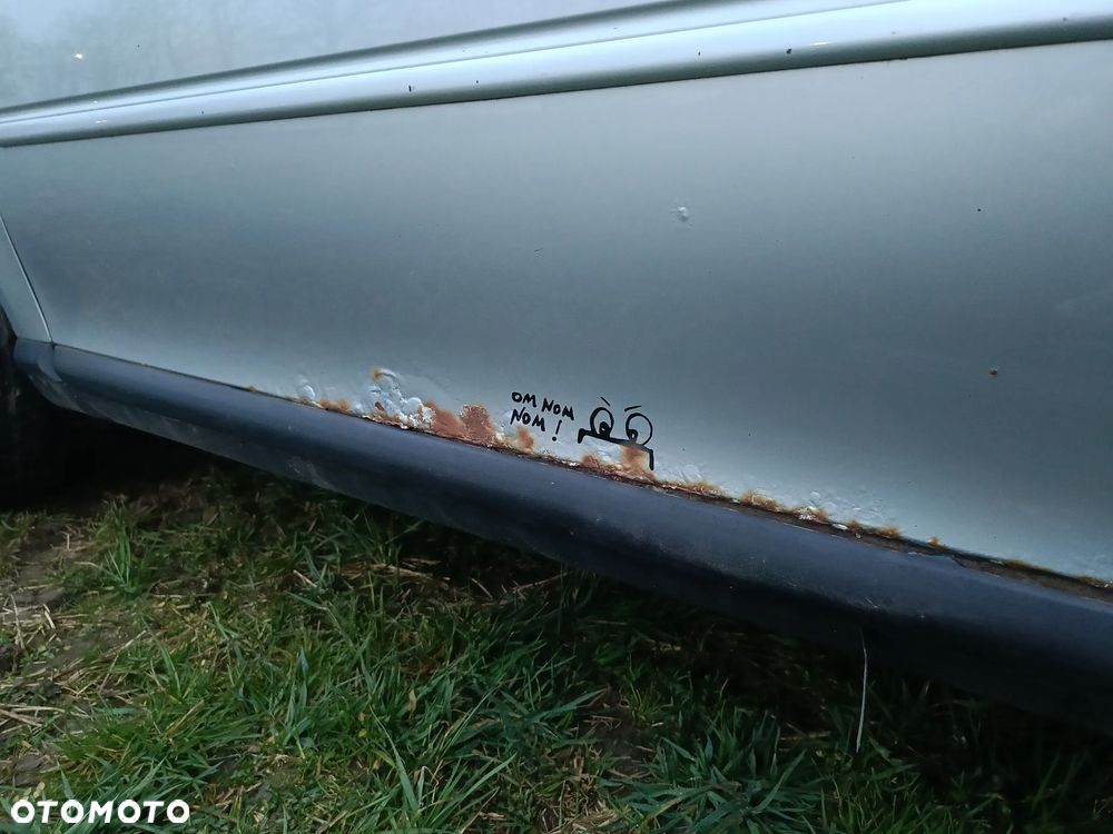 Audi A3 3-drzwiowe 1.6 Attraction - 10