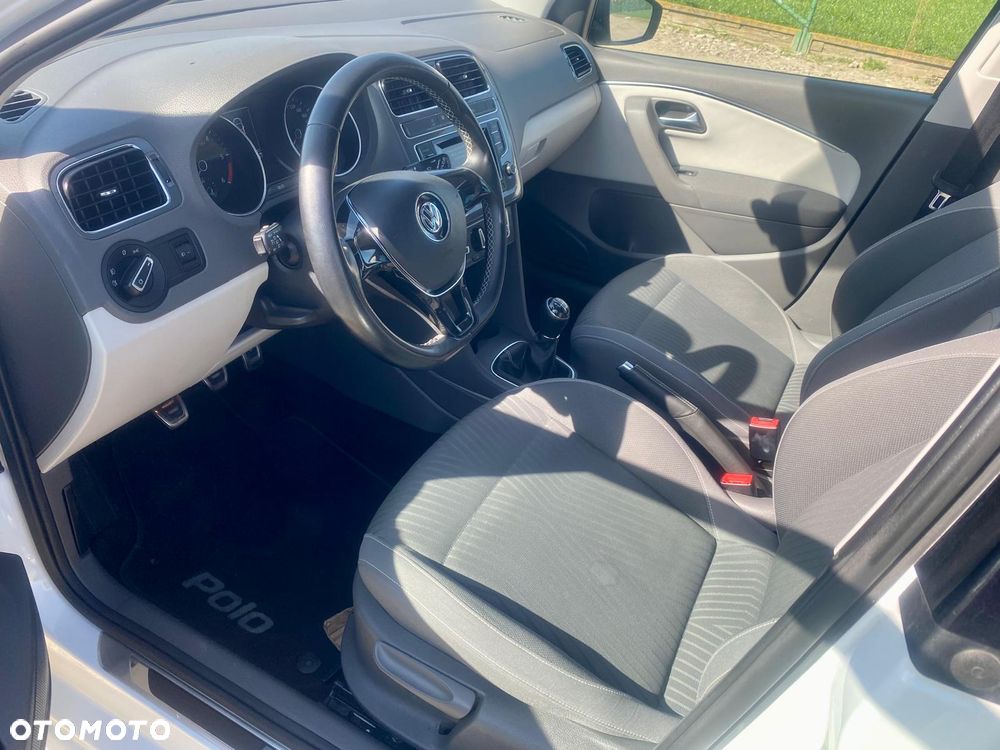 Volkswagen Polo 1.4 TDI Comfortline - 16