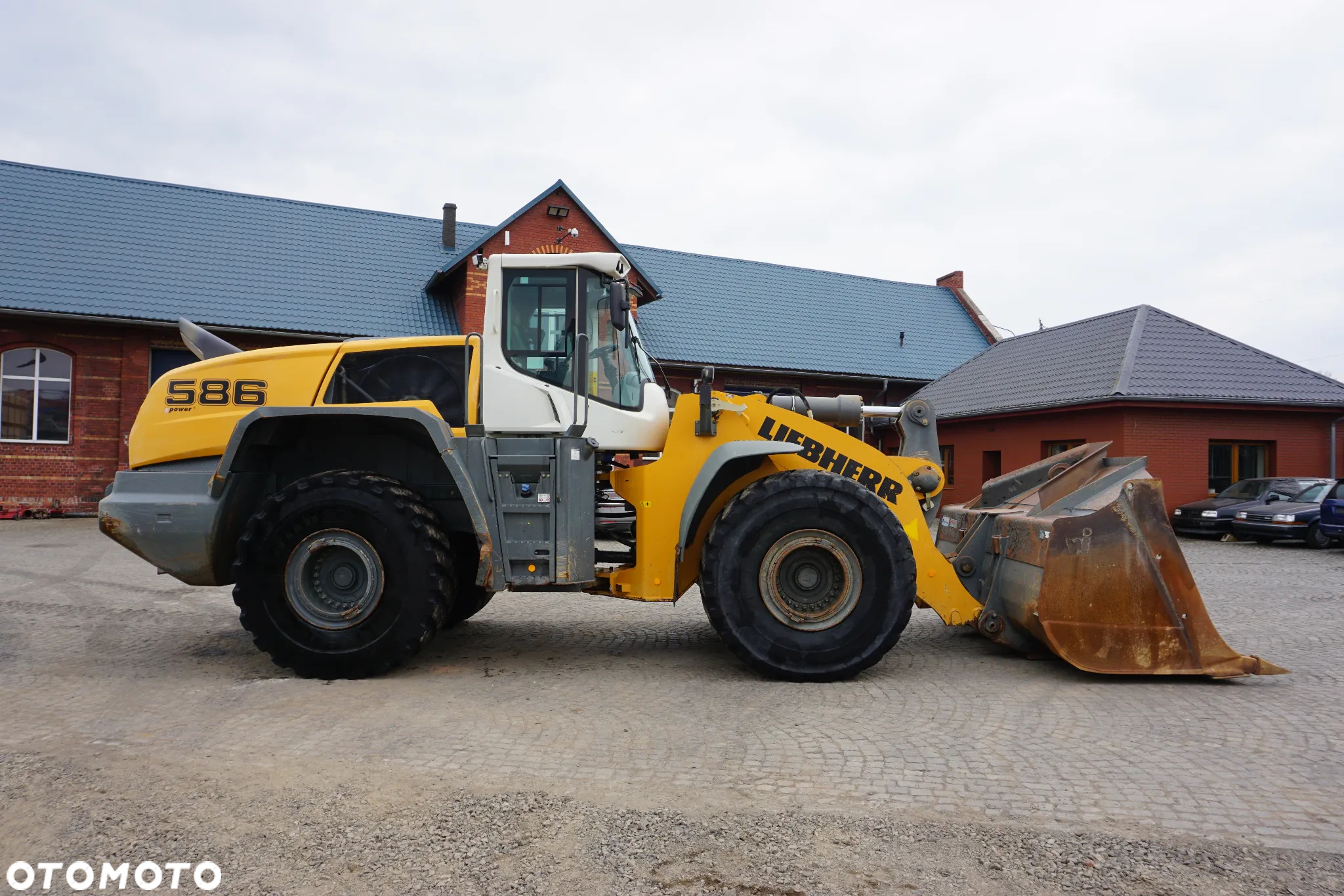 Liebherr L 586 Xpower - 2
