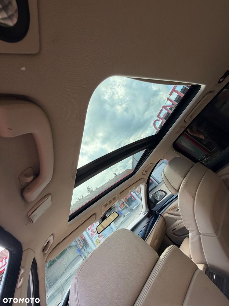 BMW Seria 5 525d - 16