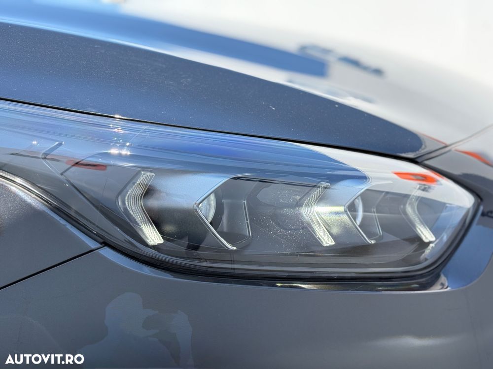 Kia Ceed - 32