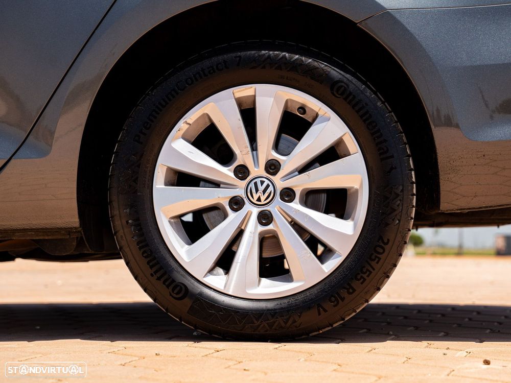 VW Golf Variant - 10