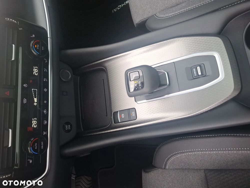 Nissan Qashqai 1.3 DIG-T MHEV N-Connecta Xtronic - 11