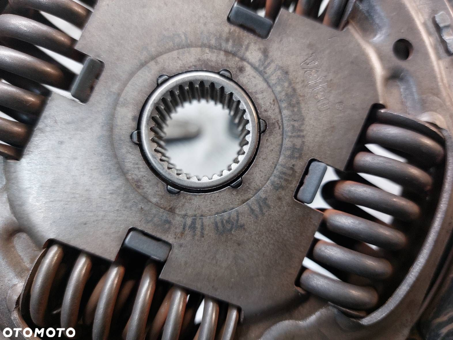 SPRZĘGŁO TARCZA + DOCISK + ŁOŻYSKO AUDI A3 8P 1.6 8V 02T141153C - 2