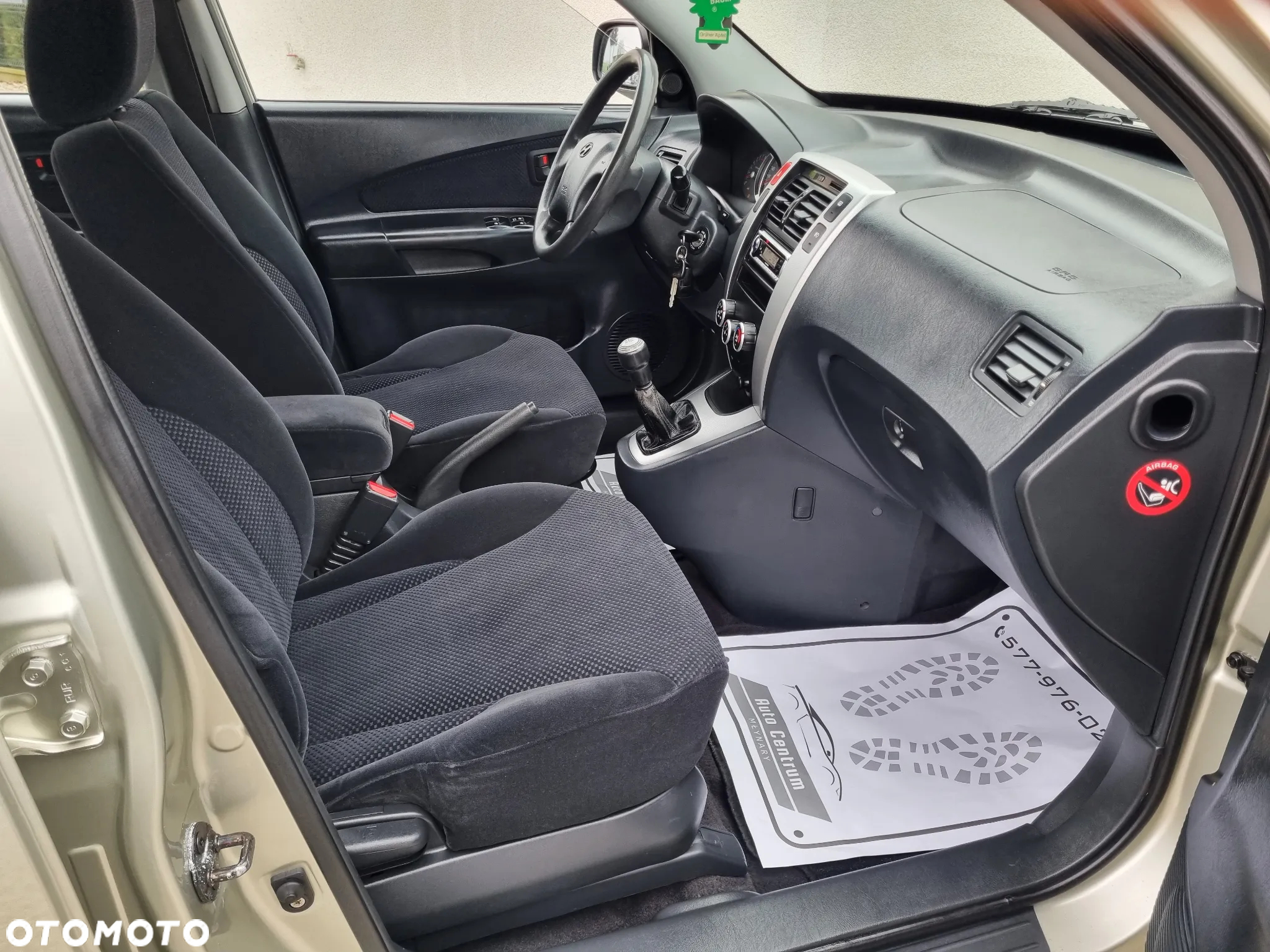 Hyundai Tucson 2.0 Comfort 2WD - 10