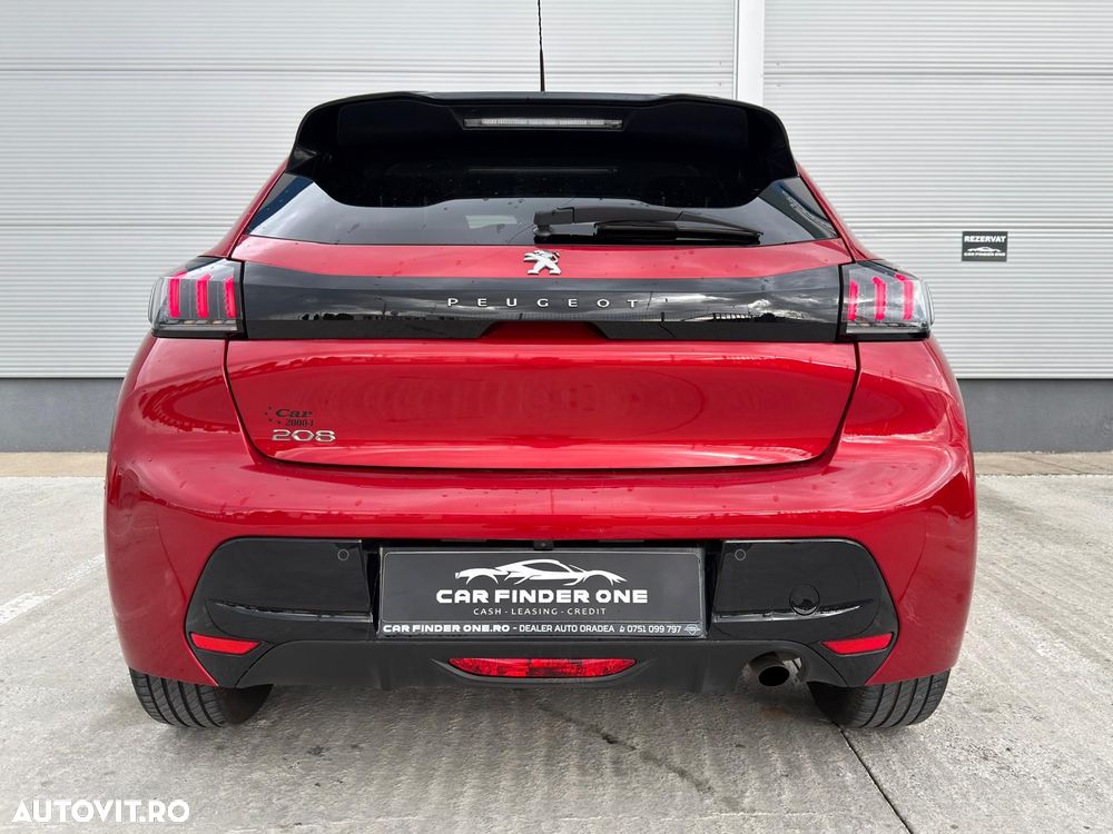 Peugeot 208 - 33