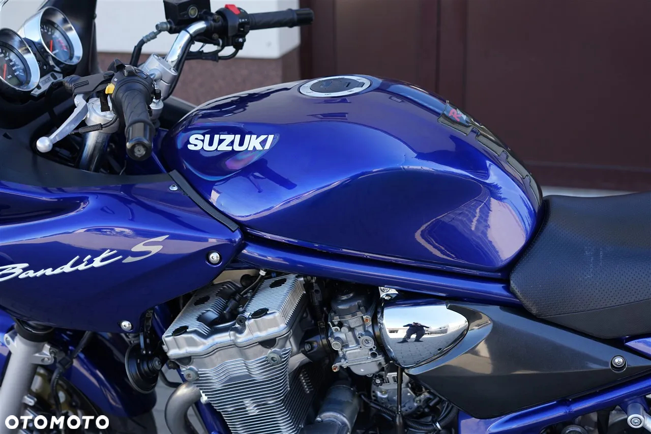 Suzuki Bandit - 28