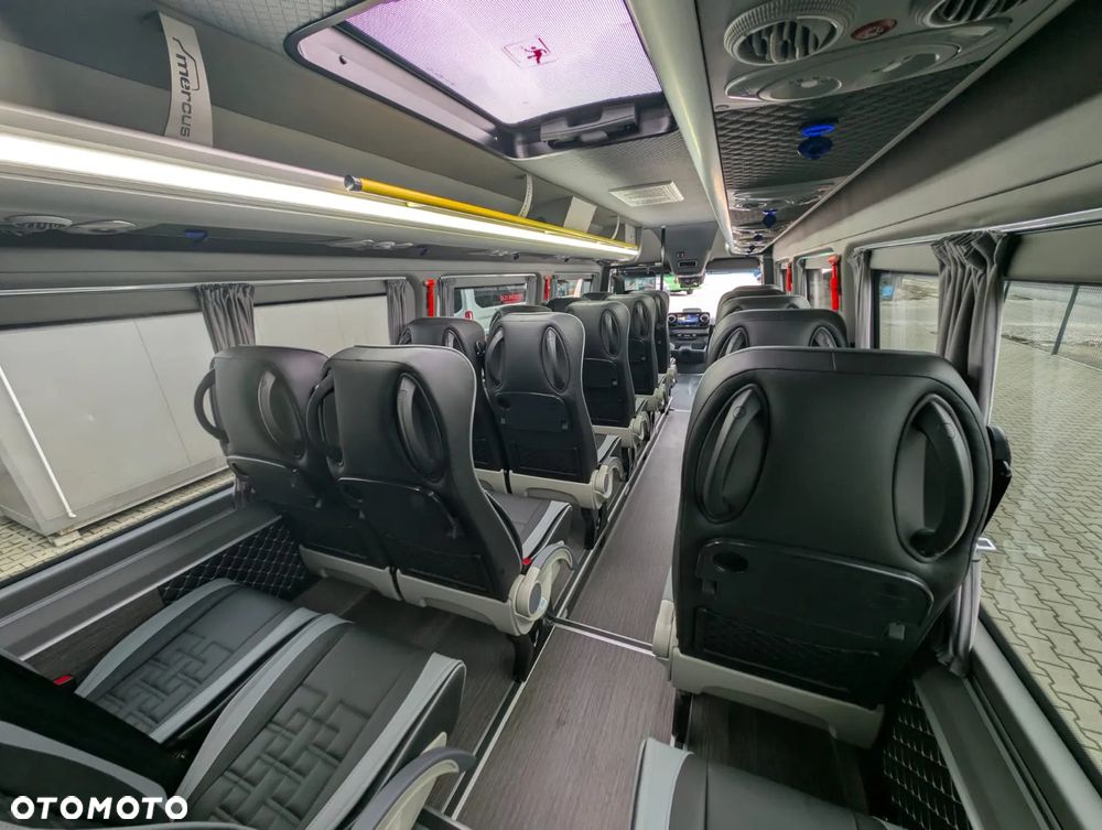 Mercedes-Benz Sprinter 519 - 25