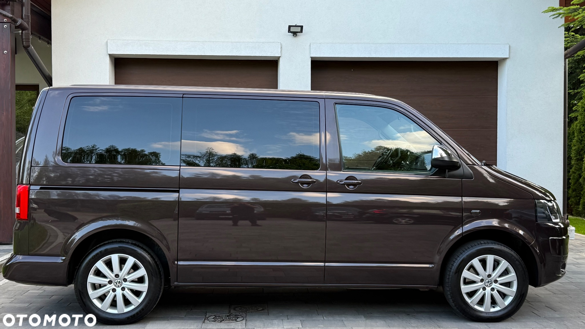 Volkswagen Multivan - 5