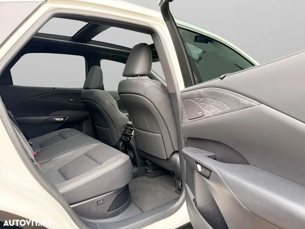 Lexus Seria RX 450h+ (Plug-in-Hybrid) Luxury Line - 12